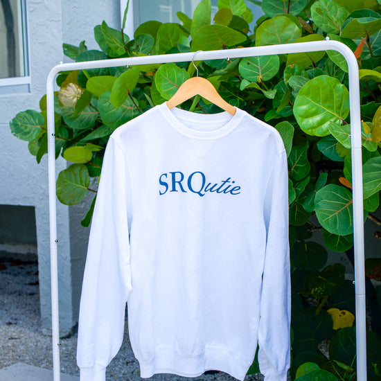 The women's Signature SRQutie Sweatshirt in White