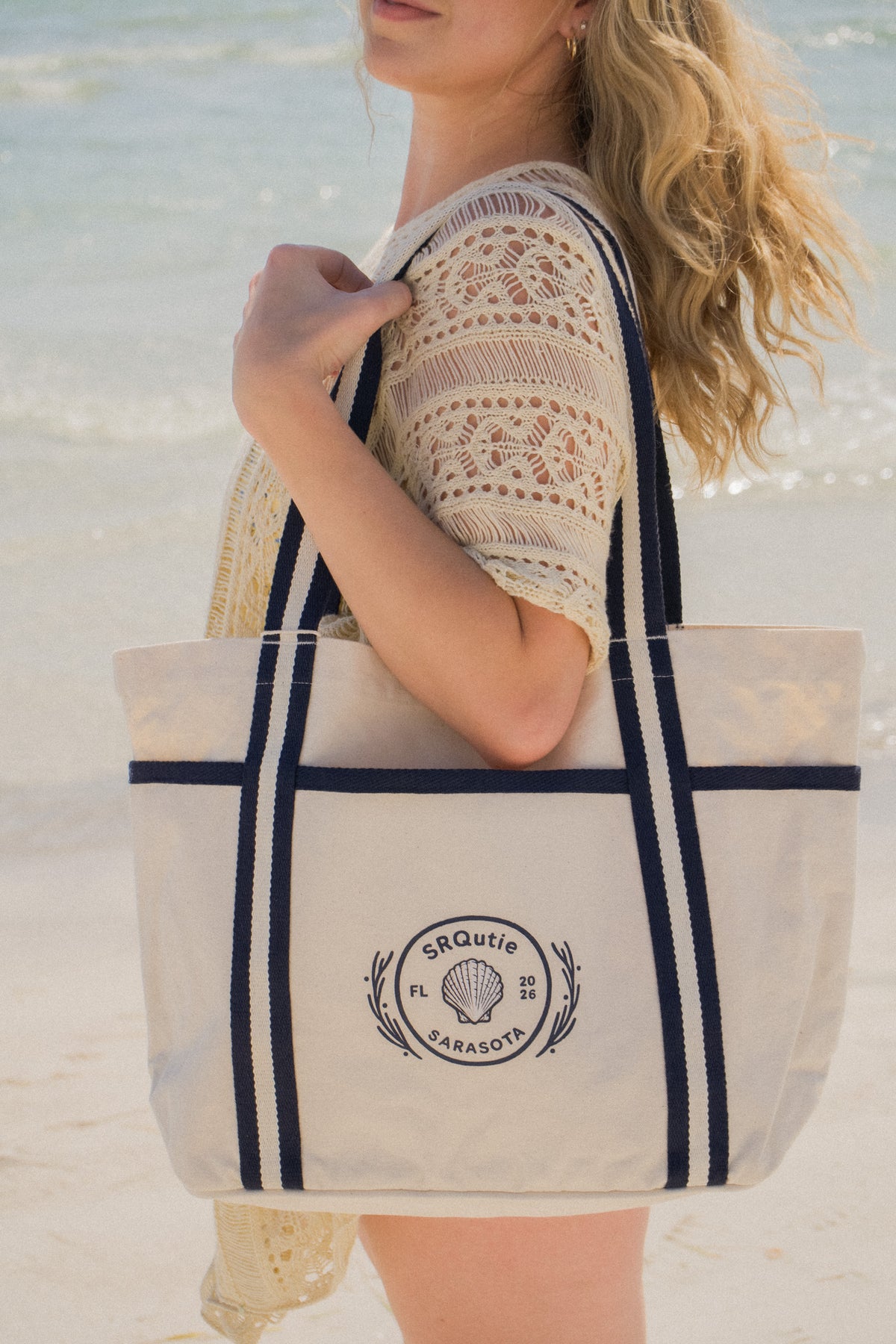 The SRQutie Shell Tote in Navy