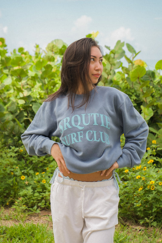 Lifestyle photo of the women's Surf Club SRQutie Sweatshirt